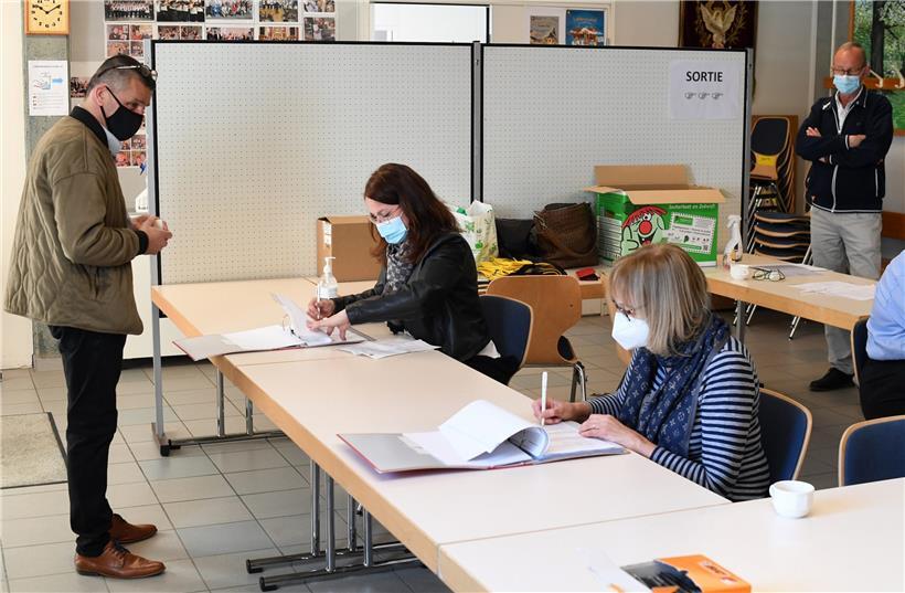 In Sandweiler sollten die Einwohner am Sonntag ihre Stimmen zu drei verschiedenen Fragen abgeben
