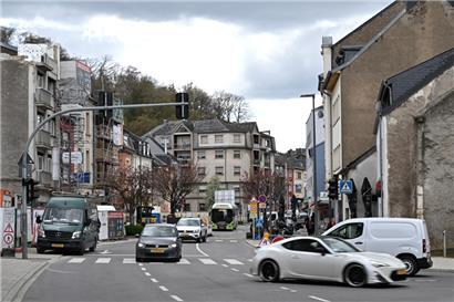 In Schifflingen macht man sich Sorgen um den Verkehr. So könnte es durch die schnelle Tram nur noch eine Straße Richtung Esch geben, die Avenue de la Libération.  
