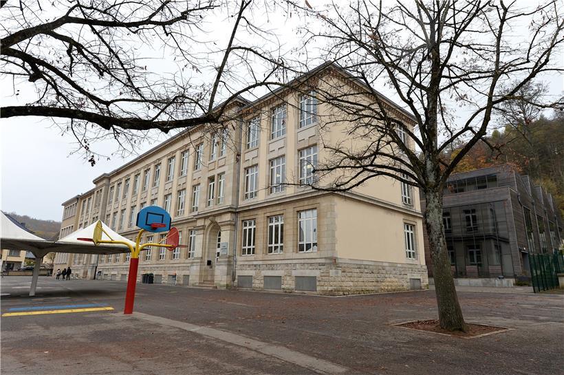 In Schifflingen wird viel in die Schullandschaft investiert. So wird z.B. die Lydie-Schmit-Schule demnächst erweitert und renoviert. 
