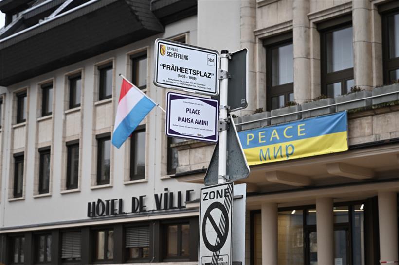 In Schifflingen wurde im August 2023 im Rahmen einer Aktion ein Platz kurzzeitig nach Mahsa Amini benannt
