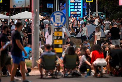 In Serbien mehren sich die Straßenblockaden aufgebrachter Bürger
