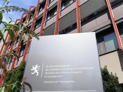 Durchsuchung bei der Direction de l’immigration des Regierung, Polizeiaktion zur Kontrolle von Einwanderungsdokumenten