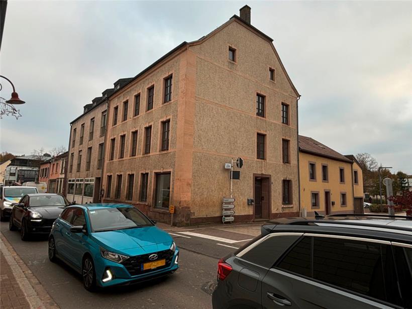 In der Grand-rue hat die Gemeinde eine ganze Häuserzeile aufgekauft. Hier soll neuer, erschwinglicher Wohnraum entstehen.
