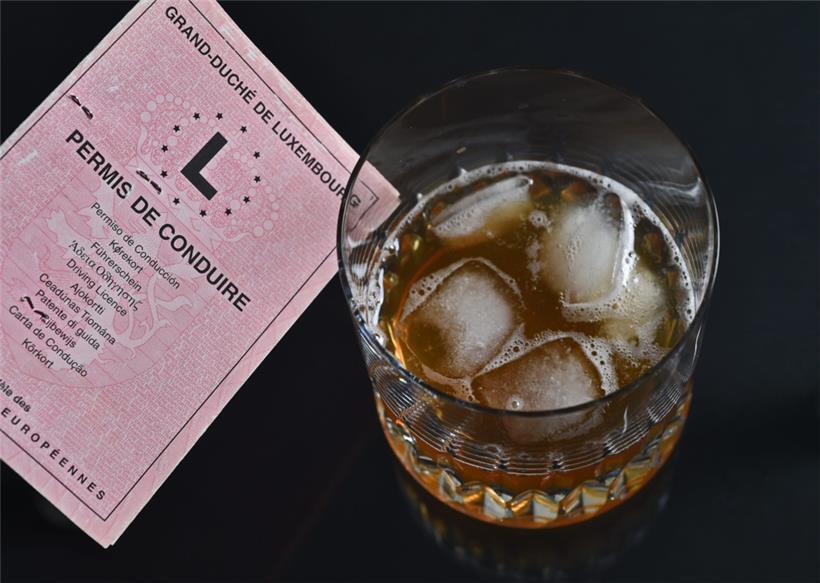 In der Nacht auf Freitag zog die Luxemburger Polizei zwei Führerscheine ein
