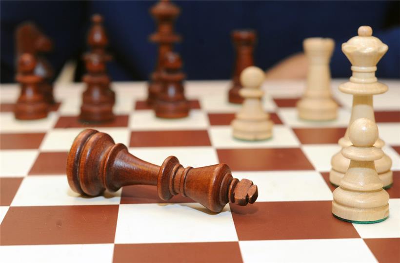 In der Schachwelt herrscht derzeit auf mehreren Ebenen helle Aufregung
