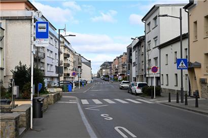 In der gesamten Straße im Hauptstadtviertel Gasperich wird künftig ein Tempolimit von 30 km/h gelten
