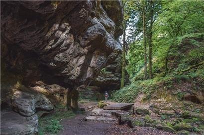 In der „kleinen Luxemburger Schweiz“ könnte man sich in der Landschaft verlieren – eine gute Beschilderung und Wegeführung sorgt aber dafür, dass das nicht passiert
