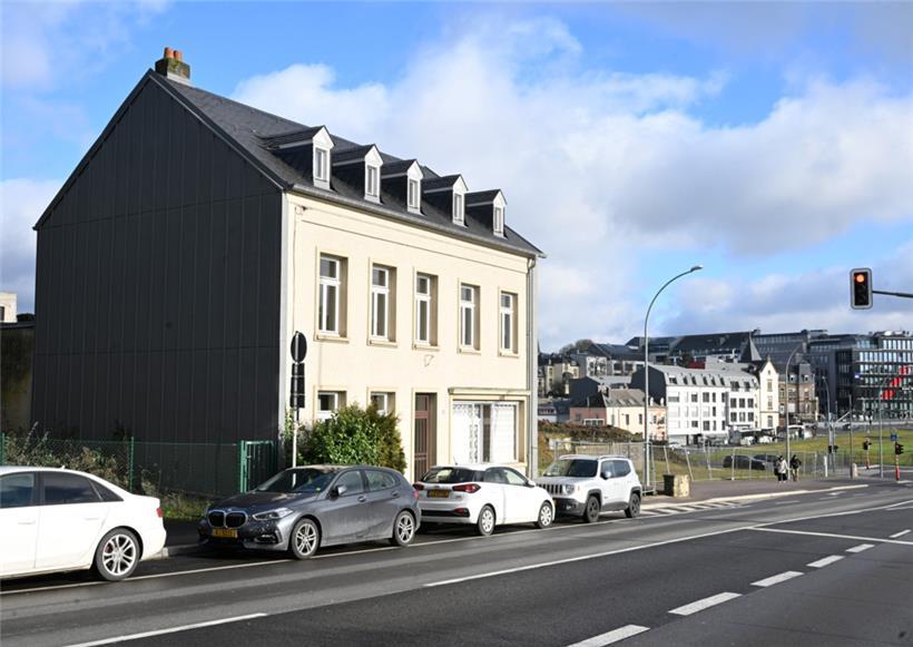 In diesem Haus an der route d’Arlon, nahe der „Stäreplaz“, ist der Luxemburger Widerstandskämpfer Raymond Justin Petit aufgewachsen
