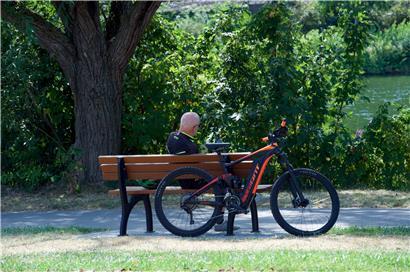 In diesem Sommer ist das Fahrrad bei den Luxemburgern besonders beliebt – auch in Reckingen/Mess
