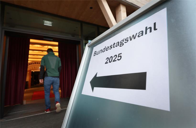 In einem Wahllokal in Trier-Süd wurden Stimmzettel mit Kandidaten aus Berlin-Pankow ausgegeben
