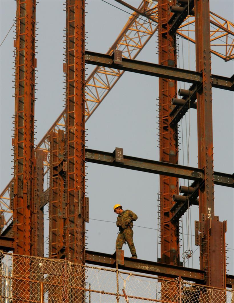 In fast allen Wirtschaftsbereichen wird derzeit händeringend nach Fachkräften gesucht
