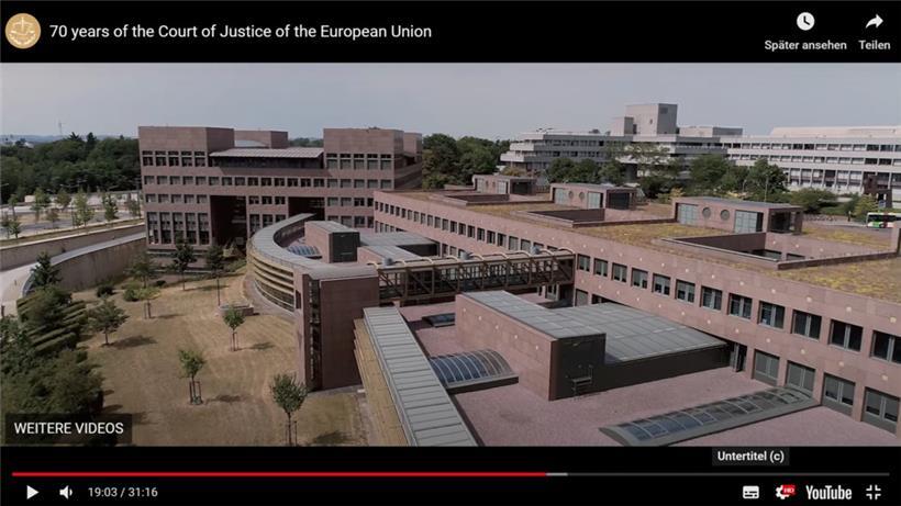 In gleich mehreren Sprachen liefert der Film Hintergründe über die 70-jährige Geschichte des EuGH 
