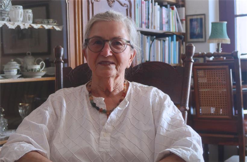 In ihrem Buch „Die Picasso-Bande der Pariser Avantgarde“ zeichnet Gertraude Clemenz-Kirsch die Lebenswege von Guillaume Apollinaire, Max Jacob und Jean Cocteau nach
