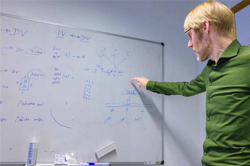 In ihrer Studie untersuchen Schulz und Buntić die Rolle dreier Kommunikationssäu...