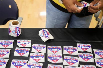 In manchen US‑Bundesstaaten wie hier in Nevada haben die Frühwahlen zum Kongress bereits begonnen