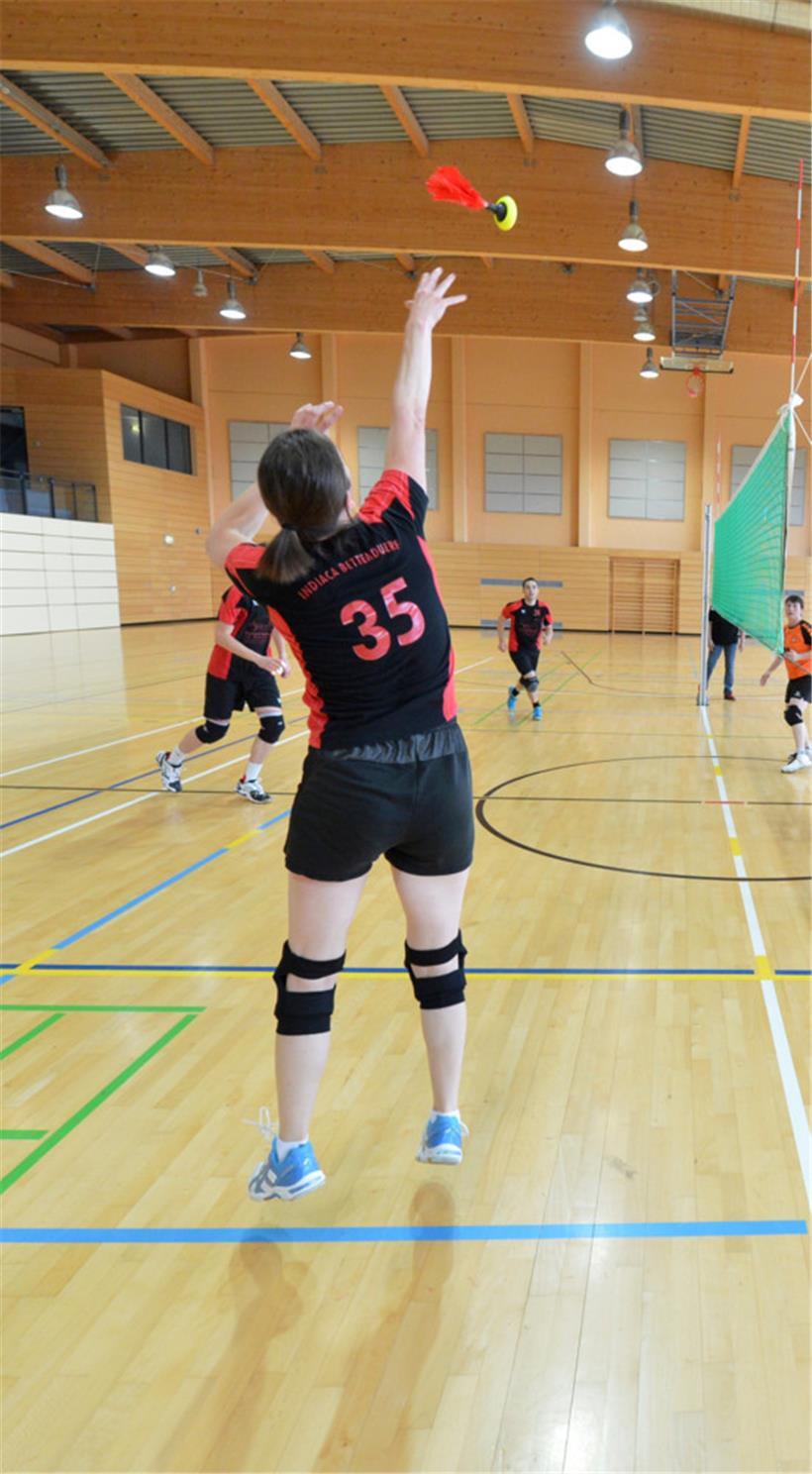 Indiaca ist eine Mischung zwischen Volleyball und Badminton – die WM findet zwischen dem 2. und 6. August in der Coque statt

