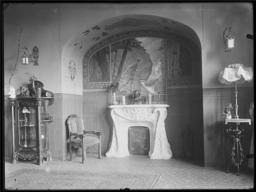 „Vu Lilien a Linnen“ beleuchtet Jugendstil, Handwerk und Kunst in Luxemburg Innendekotipps, im Stil XX.Jahrhundert: Dieses sogenannte „Herrenzimmer“ wurde 1904 von einer Schulklasse der École d‘Artisans à l‘Exposition du Métier et de la Petite Industrie gestaltet