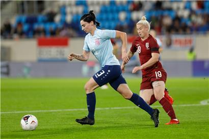 Innenverteidigerin Jessica Berscheid (l.) richtete den Blick bereits auf die beiden anstehenden Qualifikationsspiele im Oktober
