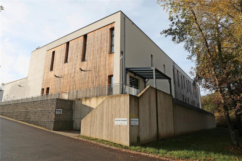 Insgesamt 1.043 Menschen ohne festen Wohnsitz haben bei der Winteraktion 2021/2022 das Angebot in den Räumlichkeiten in der Nähe des Luxemburger Flughafens genutzt
