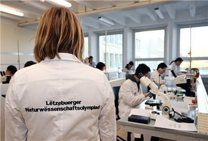 Insgesamt 24 Schülerinnen und Schüler traten am Donnerstagnachmittag im „Lycée Michel Rodange“ gegeneinander an
