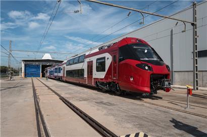 Insgesamt 34 neue Coradia-Züge entstehen bei Alstom in Barcelona und sollen bis Ende 2026 in Luxemburg im Einsatz sein
