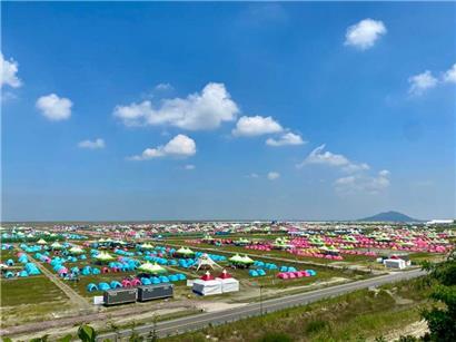 Inzwischen wurden die Zelte im südkoreanischen SaeManGeum wegen eines angekündigten Sturms abgebrochen
