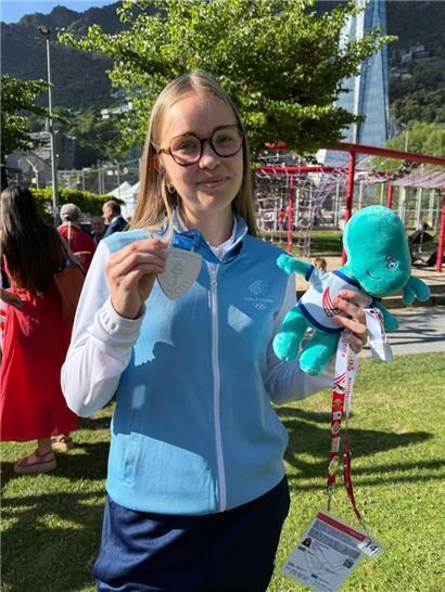 Isaure Goffette und ihre Silbermedaille, mit der sie nicht gerechnet hatte
