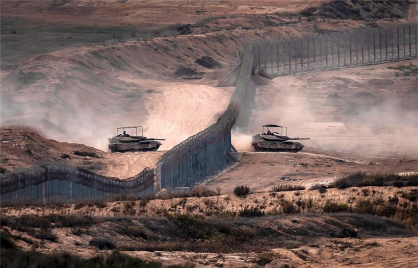 Israelische Panzer dringen in den Gazastreifen ein
