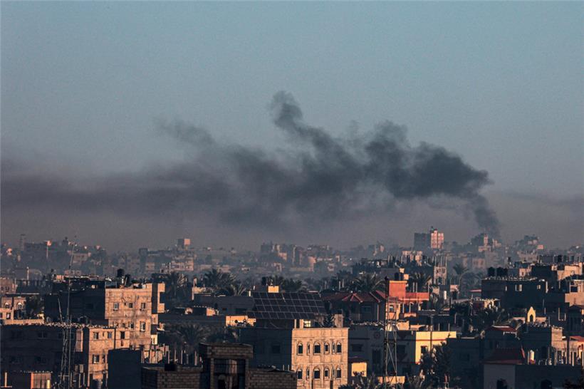 Israels Angriffe reichten einem AFP-Korrespondenten zufolge auch bis in die Grenzstadt Rafah
