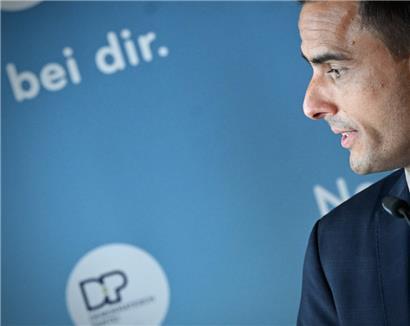 Ist im zweiten Versuch dann endlich in einem Ministerium angekommen: Max Hahn
