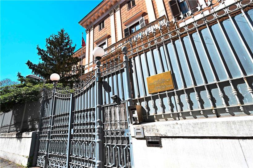Italien ist eines der Länder innerhalb der EU, das noch relativ gute Beziehungen zu Russland unterhält – die werden nun auf die Probe gestellt
