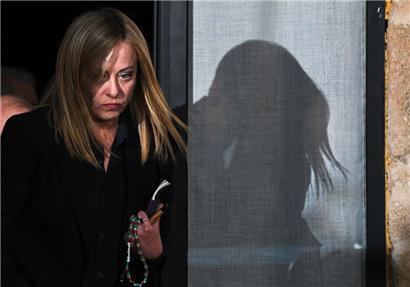 Italiens Premierministerin Giorgia Meloni: Deutschland, Frankreich, Luxemburg und weitere europäische Länder machen bei der Flüchtlingsrücknahme Druck auf Italien
