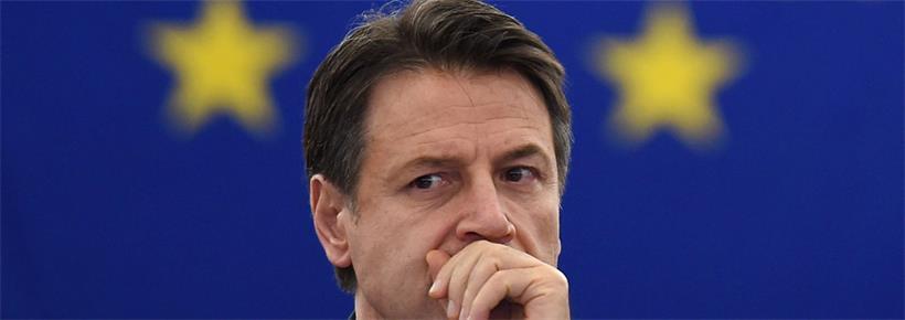 Italiens Regierungschef Giuseppe Conte hat sich im Europaparlament harte Kritik anhören müssen.
