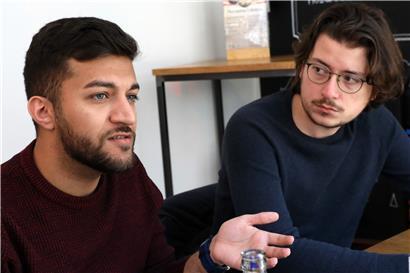 JSL-Generalsekretär Amir Vesali (l.) und Präsident Georges Sold (r.) wünschen sich, dass die Mutterpartei und ihre Jugendsektionen künftig  besser zusammenarbeiten.
