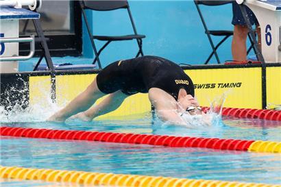 Jackie Banky holte ihre einzige Medaille der Woche mit der Damen-Staffel
