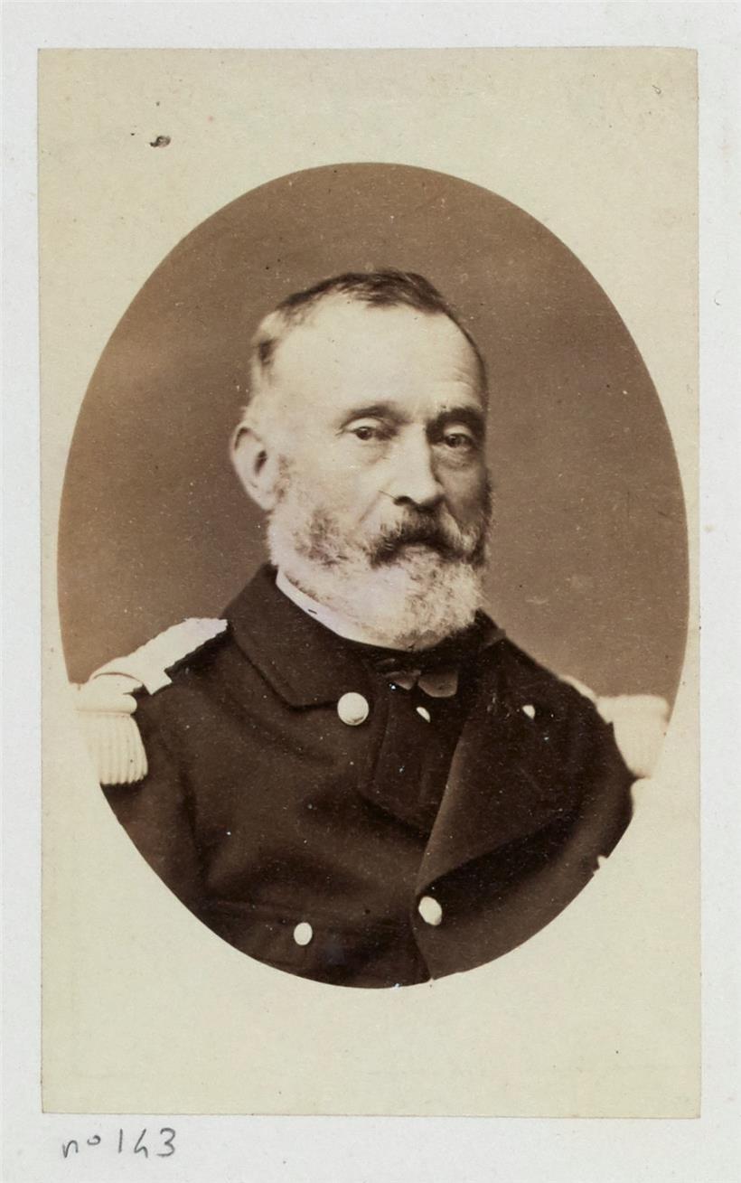 Jacques-Léonard Clément-Thomas, pris en photo par Pierre Petit et fils, avant 1870
