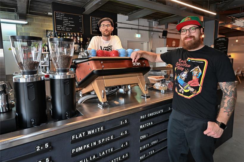 Jacques Mossong und Mauro Fiermonte betreiben die Kaffeebar „Kesselbetrib“ seit einem Jahr 
