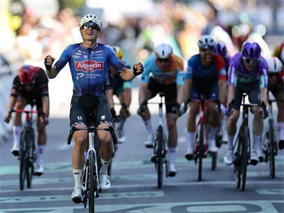 Jasper Philipsen hat am Mittwoch die 17. Etappe der Tour de France gewonnen