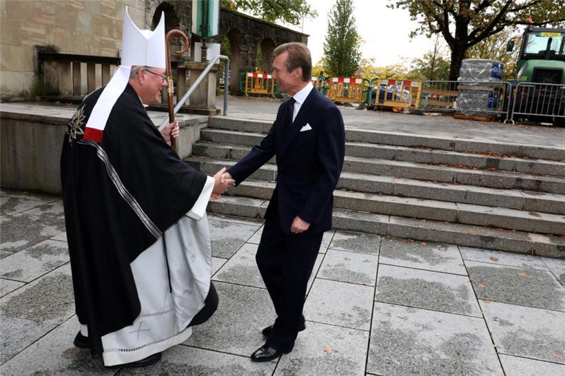Jean-Claude Hollerich mag die großherzogliche Familie, weil sie „ganz reliéis“ ist – zudem sieht der Kardinal in der Monarchie ein Bollwerk gegen den Rechtsextremismus
