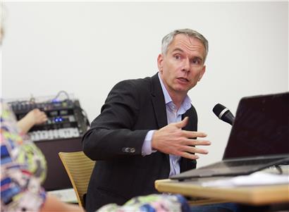 Jean-Lou Siweck, Präsident des Luxemburger Presserats, war am Tag der Pressefreiheit zu Gast beim Radiosender 100,7
