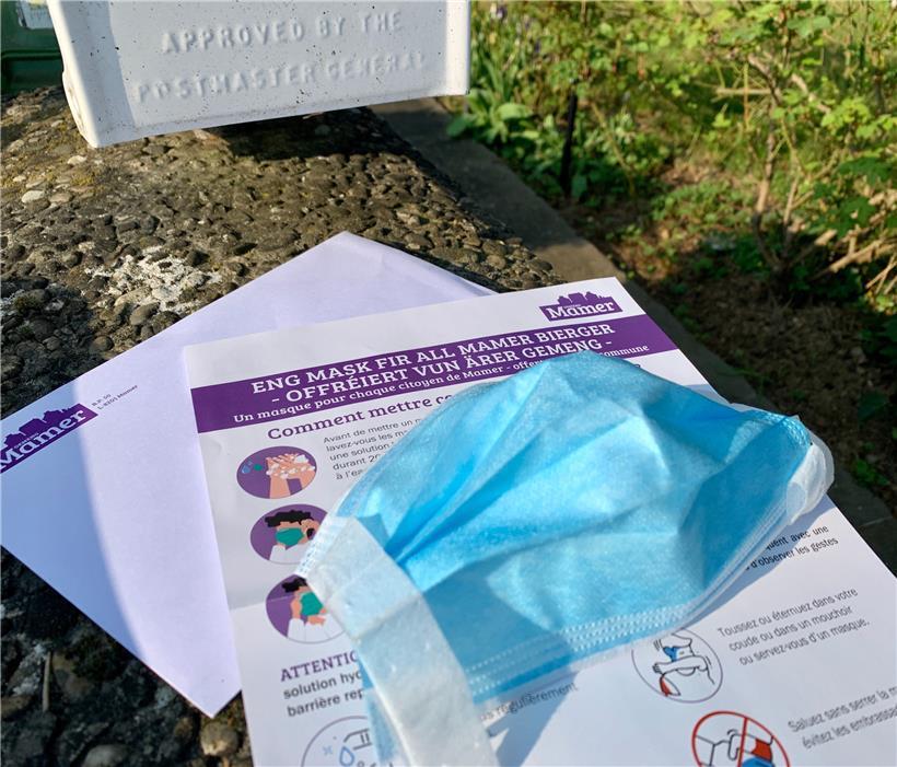 Jedes Masken-Set kommt mit einer Bedienungsanleitung, die es auch auf der Internetseite der Gemeinde gibt
