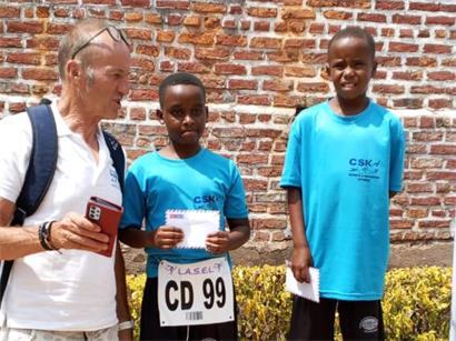 Jemp Ernzen brachte ein Stück FLTri und LASEL nach Rwanda