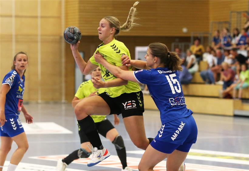 Jenny Zuk (in Grün) und ihre Käerjenger Teamkolleginnen fanden im Angriff immer ...