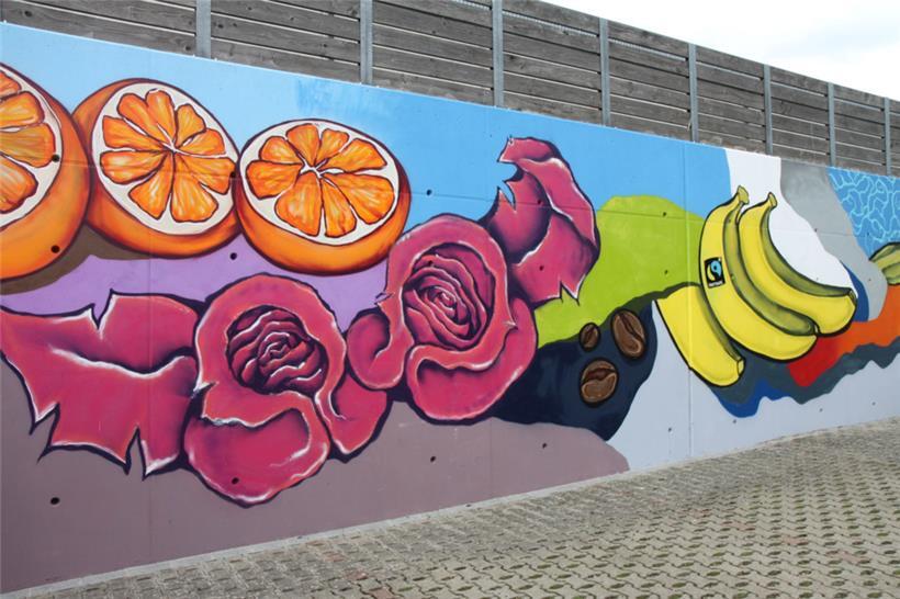 Jo Malano hat insgesamt 250 Meter Mauer bemalt
