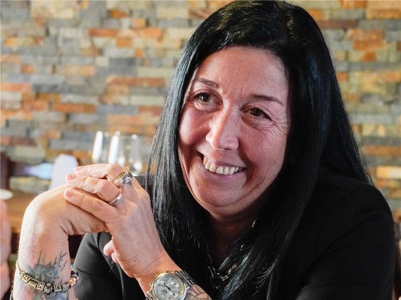 Joanne Buchette, Gemeinderätin der CSV-Fraktion, bei der Lokalwahl 2023 im Gemeinderat