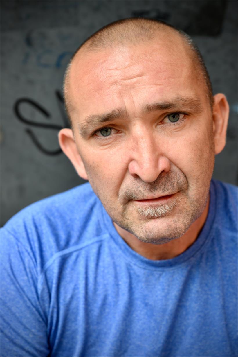 Joaquim Dos Santos Fernandes kann nicht verstehen, warum Glücksspielautomaten in den Cafés stehen dürfen
