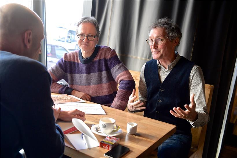 Johannes Birgmeier (l.) und Nico Meyrer von der Vereinigung „Eis Stad“ wollen die Bürgerbeteiligung in Luxemburg institutionalisieren
