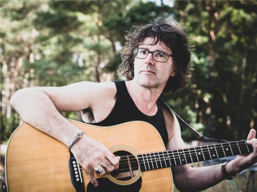 Porträt von Jon Meehan, Musikproduzent und Experte für Audio-Engineering in professionellem Studioumfeld