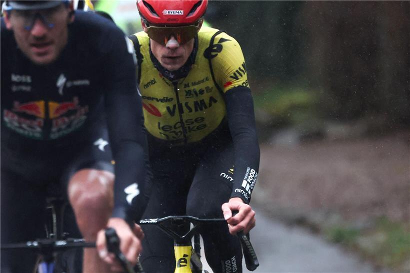 Jonas Vingegaard als stärkster Radsportler bei Paris-Nice am Mittwoch beim Radrennen