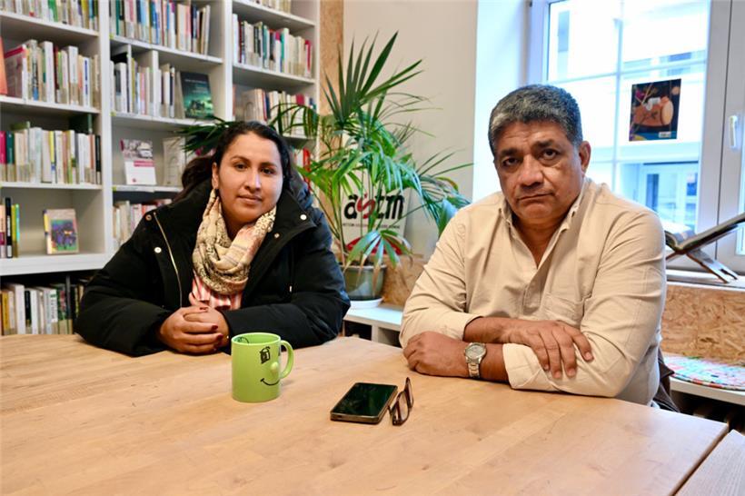 Jorge Acosta, hier mit einer weiteren Gewerkschafterin der Astac, zu Gast bei der „Action Solidarité Tiers Monde“ (ASTM)
